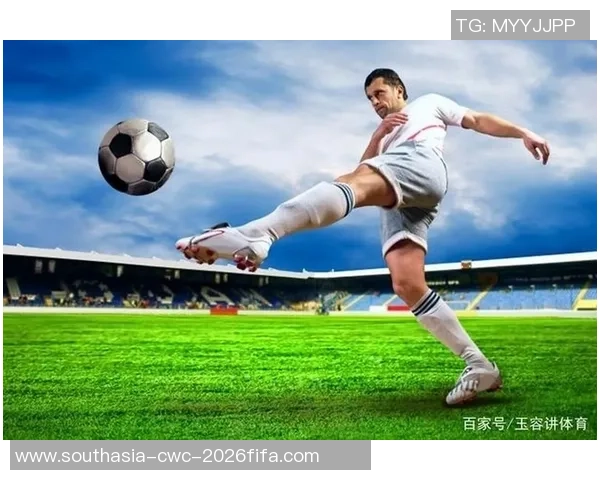 男生们的运动热情：打篮球与踢足球的激情碰撞与友谊传承